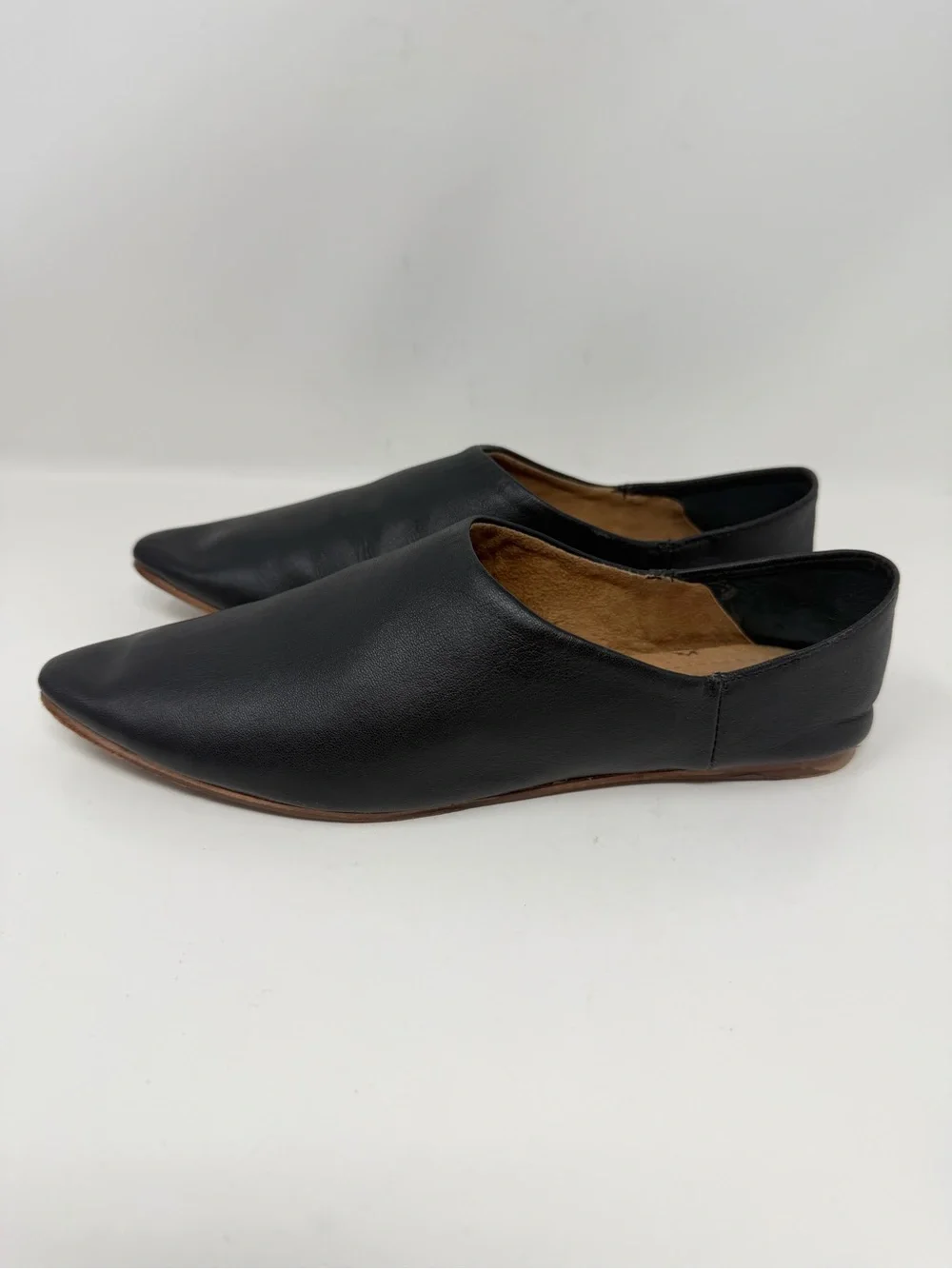 Jeffrey Campbell Vijay Leather Slip-on Flats Black Size 6 - Picture 4 of 10